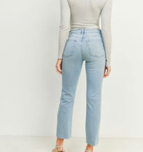 Load image into Gallery viewer, Raw Hem Straight Jeans
