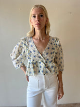 Load image into Gallery viewer, The Jane Floral Top
