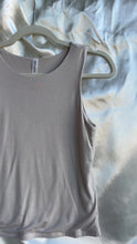 Load and play video in Gallery viewer, High Neck Double Layer Tank
