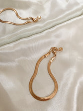 Load image into Gallery viewer, The Herringbone Bracelet
